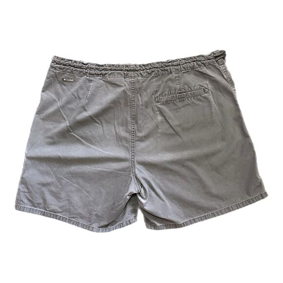 Colombia Women's Gray Shorts, Large - Picture 2 of 4